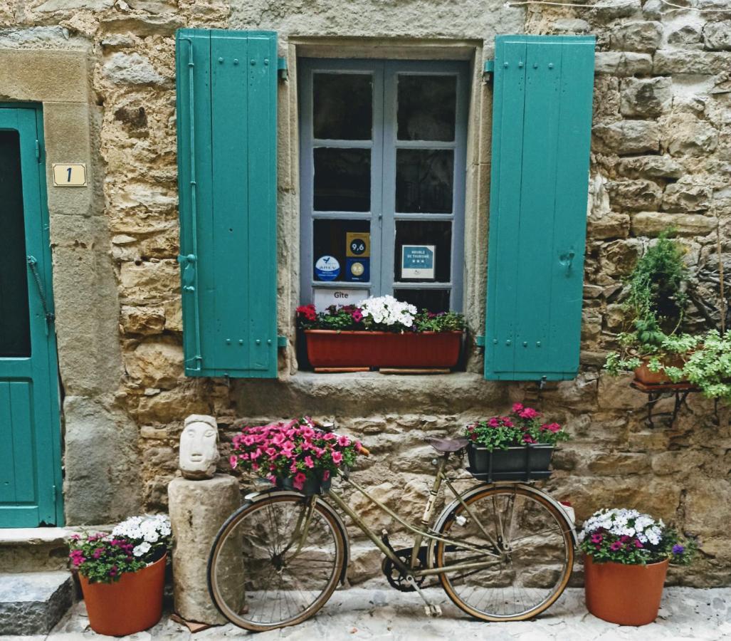 Gite Les Volets Verts Cesseras Exterior foto